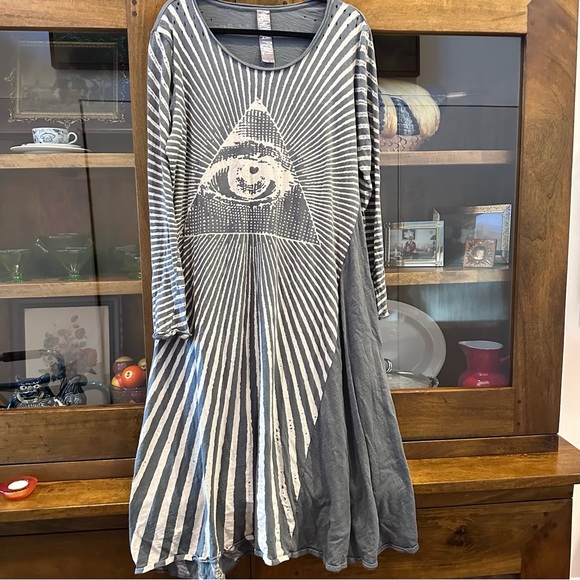 Magnolia Pearl Eye of God Long Sleeved Dress - Picture 11 of 16